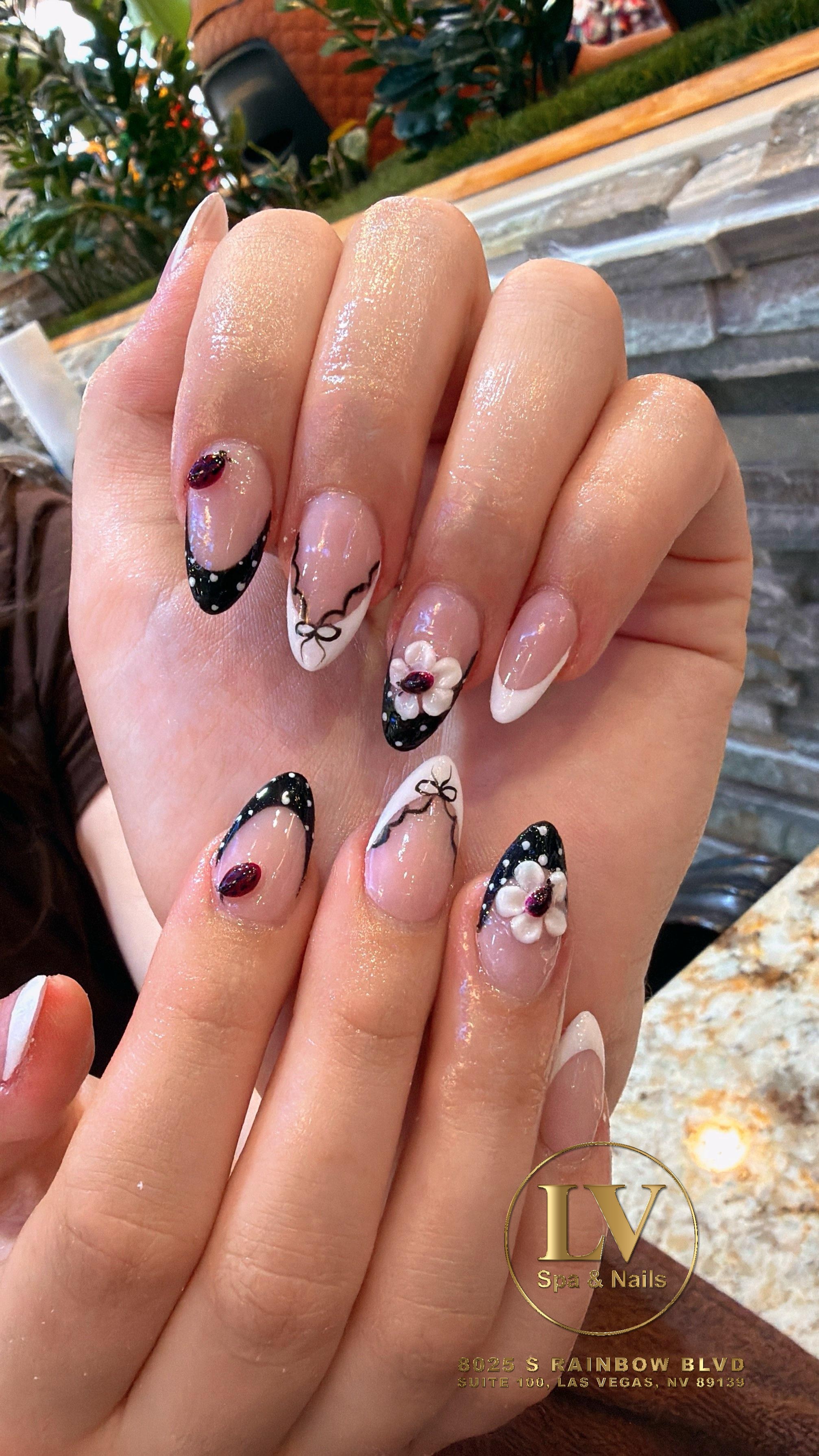 Nail elegance